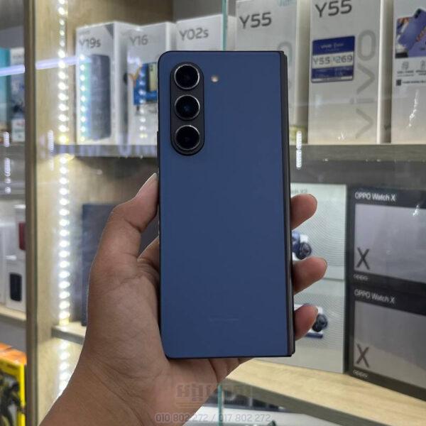 Used Galaxy Z Fold 5 Exlusive Color (99%) - Image 2