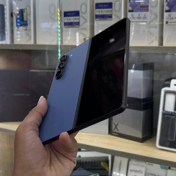 Used Galaxy Z Fold 5 Exlusive Color (99%) - Image 3