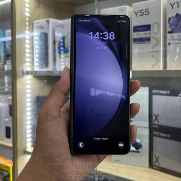 Used Galaxy Z Fold 5 Exlusive Color (99%) - Image 4