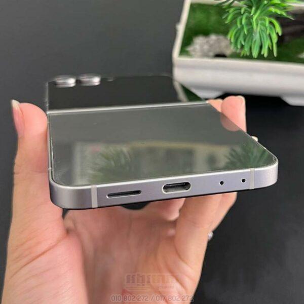 Used Galaxy Z Flip 6 256G (97%) - Image 2