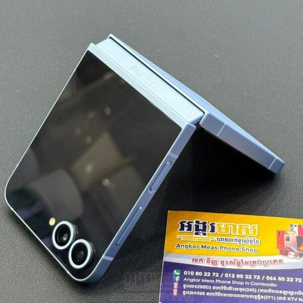 Used Galaxy Z Flip 6 256G (99%) - Image 2