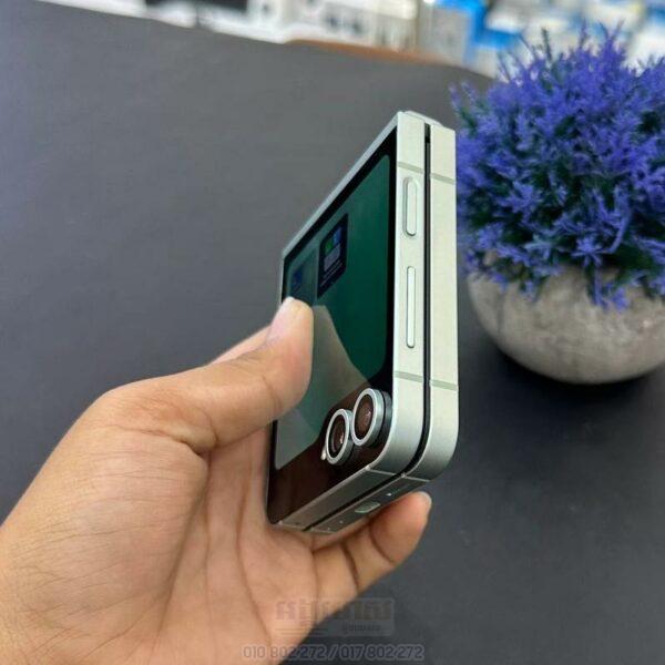 Used Galaxy Z Flip 6 256G (99%) - Image 3